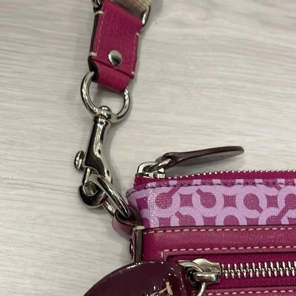 Coach Pink/Purple Gramercy Op Art Swing-Pack Bag - Picture 4 of 12